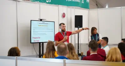 Expert briefing Competitors